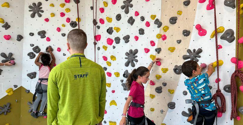 Stages d'escalade pour les vacances à Climb Up Cergy