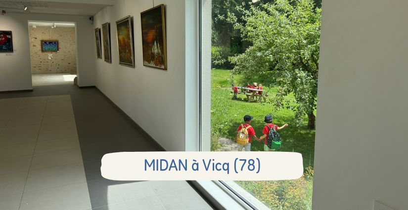 Une classe profite du Musée International d'Art Naïf à Vicq (Yvelines) et de ses ateliers enfants