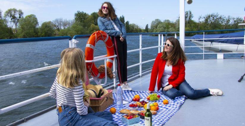 Croisière pique-nique : déjeuner en famille sur la Seine au départ du Pecq