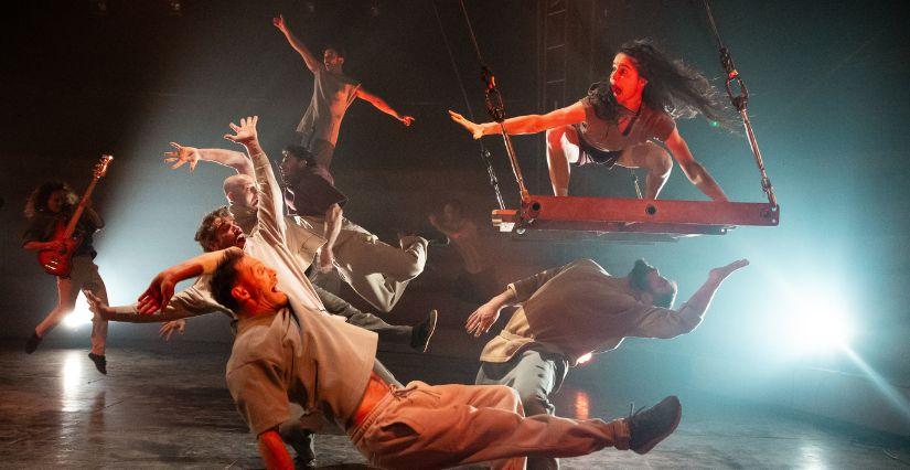 Ostinato, Akoreacro, cirque © Kalimba Ostinato, cirque en famille sous chapiteau dans les Yvelines (78)