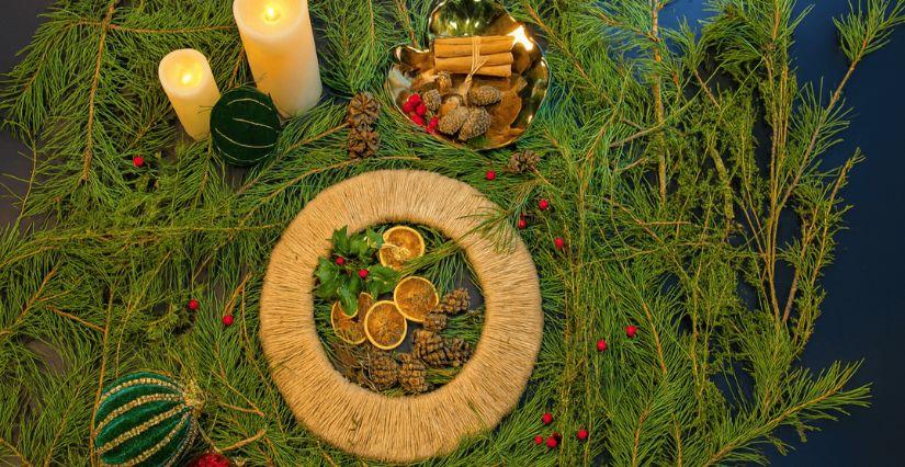 Atelier couronne de l'Avent, à partir de 6 ans, Domaine de Dampierre-en-Yvelines (78) Atelier couronne de l'Avent, à partir de 6 ans, Domaine de Dampierre-en-Yvelines (78)