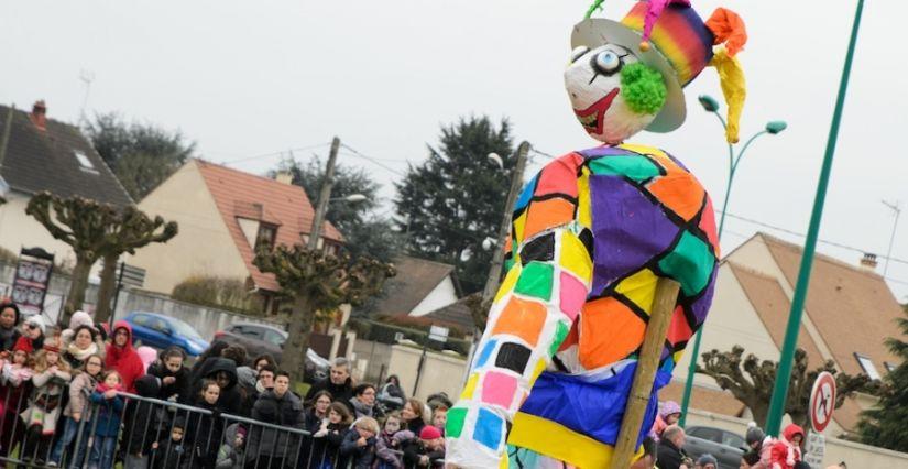 Carnaval de Bineau, animations et feu d'artifice à la Ville du Bois dans l'Essonne (91)