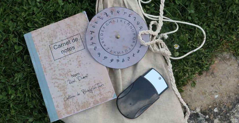 L'inscription mystérieuse : enquête en famille au Château de Blandy (77)