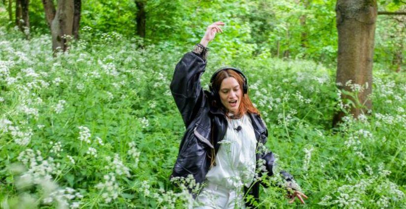 Spectacle-promenade "Sauvage(s)" au Parc Salengro à Clichy (92)