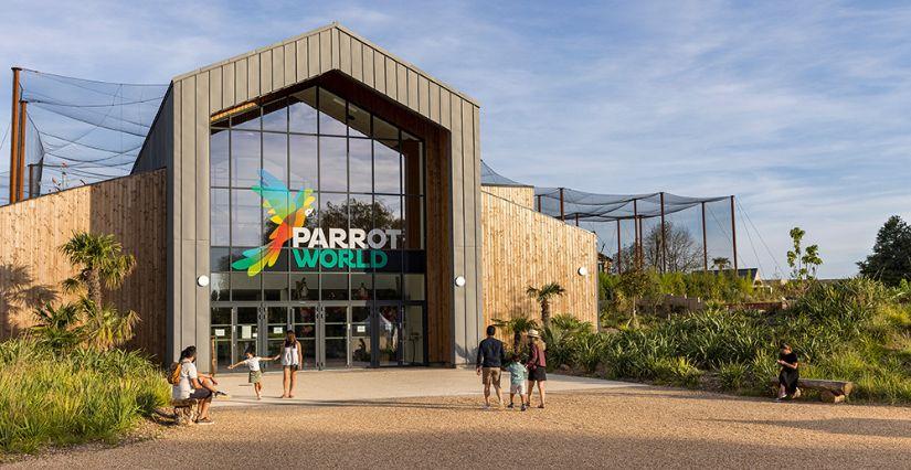 Un été 100% Amazonien en famille à Parrot World (77) Un été 100% Amazonien en famille à Parrot World (77)