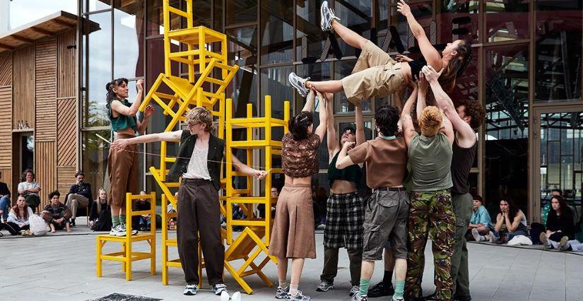 © Valérie Frossard Mauvais Joueurs : spectacle de danse et de cirque en famille au festival Saint-Germain en Live